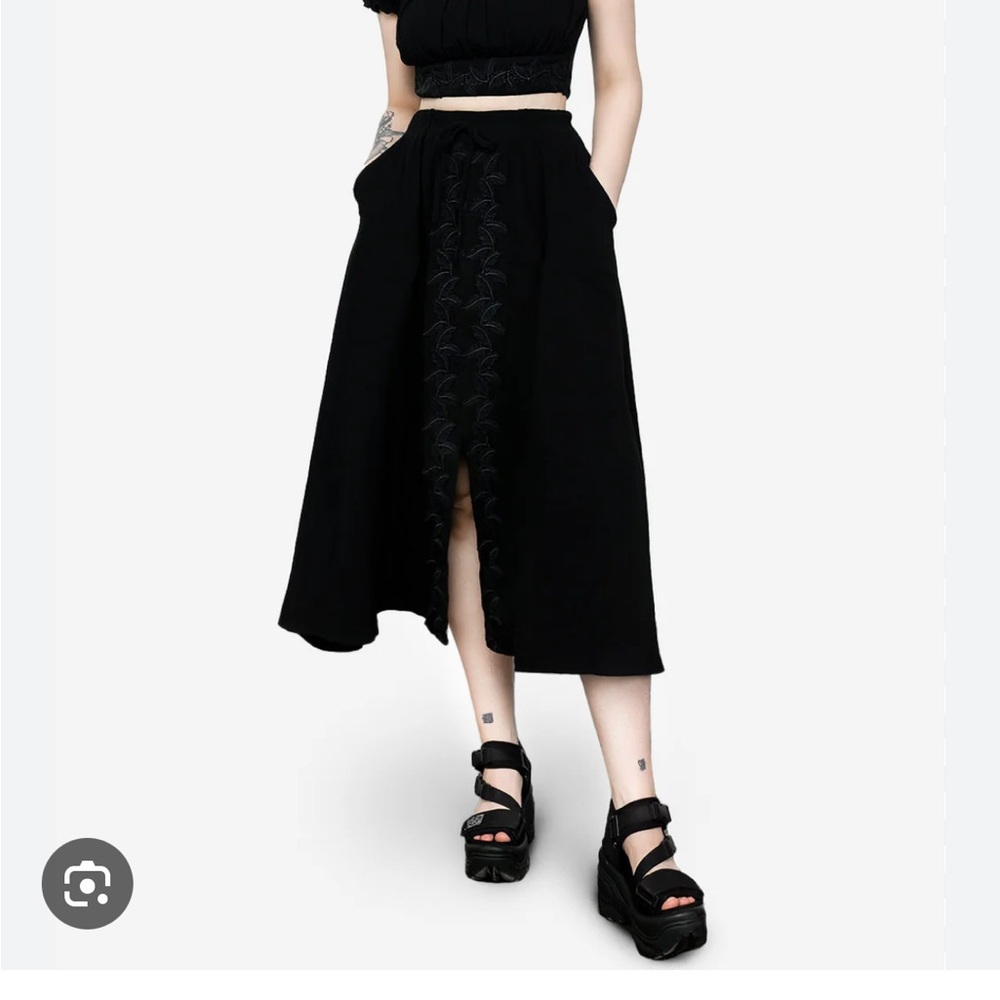 Vine Skirt